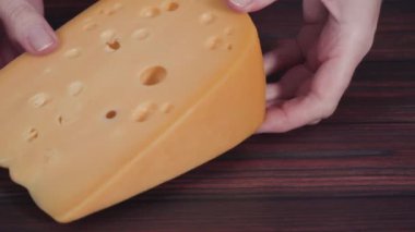 Büyük kaşık gurme peyniri çeşitliliği 