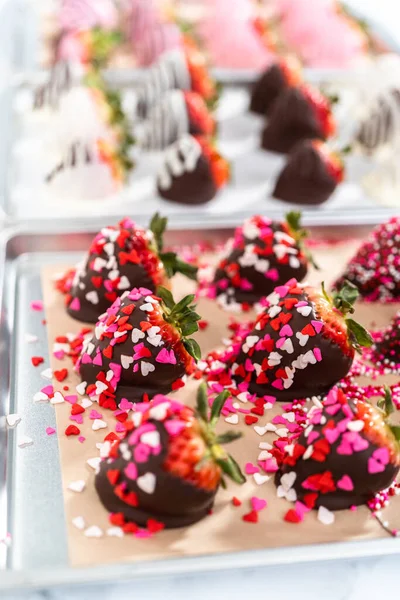 Chocolate Dipped Strawberries Covered Sprinkles — Stock Photo, Image
