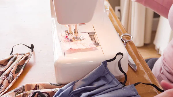 Sewing Cotton Face Mask Sewing Machine Coronavirus Outbreak — Stock Photo, Image