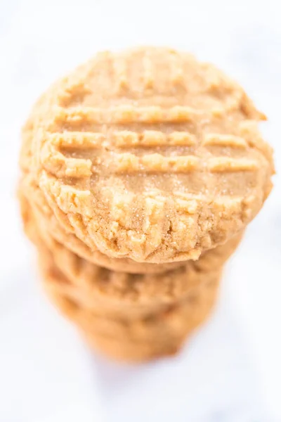 Pila Galletas Caseras Mantequilla Maní Recién Horneadas — Foto de Stock