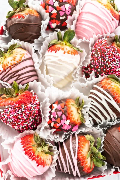 Close Chocolate Covered Strawberries Dark White Pink Chocolate — Stock Photo, Image