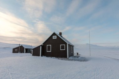 Villa Fredheim, Tempelfjorden, Svalbard 'daki ünlü kulübe..