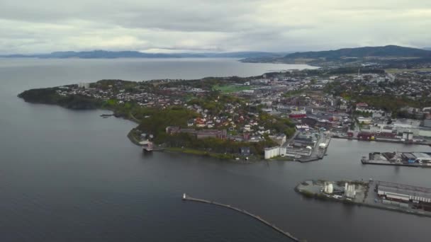 Пташиного польоту над Тронхейм, Норвегія. — стокове відео