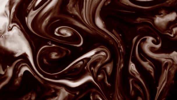 Eklenen süt ile sütlü çikolata — Stok video