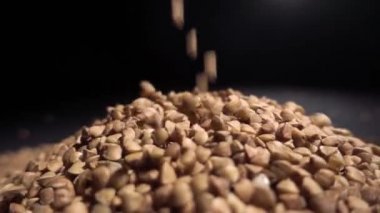 Makro karabuğday kabuğu çıkarılmış tane Buğday yığını dökülür