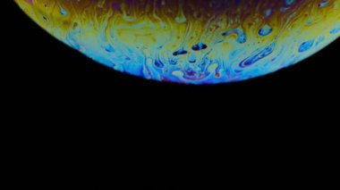 Yüzey hava kabarcığı, kimyasal, sıcaklık ve su etkisi kadar kapatın. Yeryüzündeki havayı simüle edin.