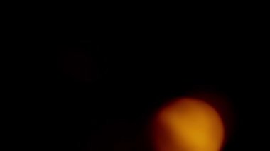 Açık kırmızı soyut Bokeh Efekti. Altın soyut arkaplan