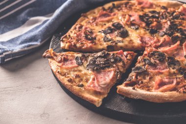 Yemek pişirmek için renkli sebze malzemeleri. Kopyalama alanı