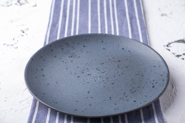 Peçete metin alanı olan boş yuvarlak tabak