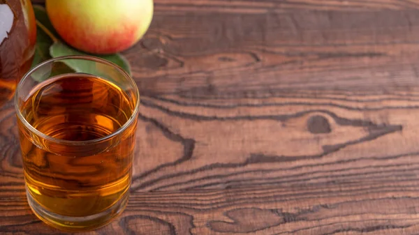 Färskhet Äppeljuice Ett Glas Plats För Text — Stockfoto