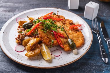 Patatesli çıtır tavuk.