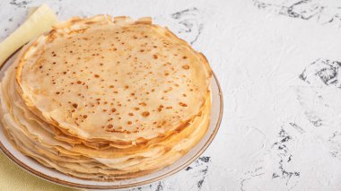 Fotokopi alanı olan ince krepler. Bliny. Maslenitsa