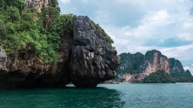 Doğal arka plan. Rock arka plan. Seyahat seti. Seyahat sanatı. 