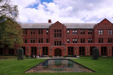 Toronto, Kanada - 20 10 2018: Munk Okulu Global işleri ve kamu politikası Toronto Üniversitesi binasının