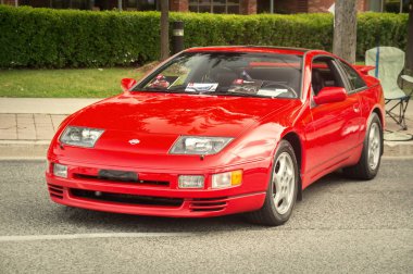 TORONTO, CANADA - 08 18 2018: Red 1990 Nissan 300ZX Z32 coupe eski spor araba Japon otomobil üreticisi Nissan Motor Co., Ltd Danforth otomobil fuarında sergileniyor