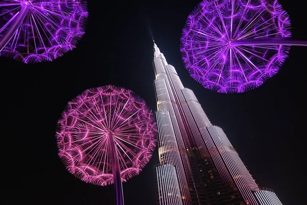 Burj Khalifa at night in Dubai. UAE — Stock Photo, Image