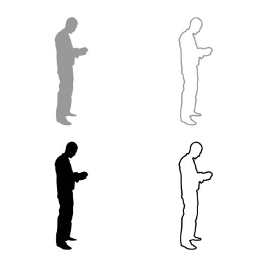 Tulum tamirci ana erkekte düzey simgesi bina onun elinde aracıyla gri siyah renk vektör anahattı düz stil basit görüntü illüstrasyon ayarla