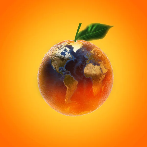 Fruta laranja madura fresca com fonte de imagem de mapa mundial da NASA — Fotografia de Stock