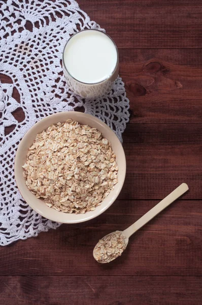 Haferflockenmilch Schüssel Mit Haferflocken Auf Dem Holztisch Gesundes Leben — Stockfoto