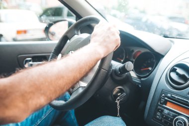 Mans el ve ateşleme anahtarı, başlatmak için araba anahtarı