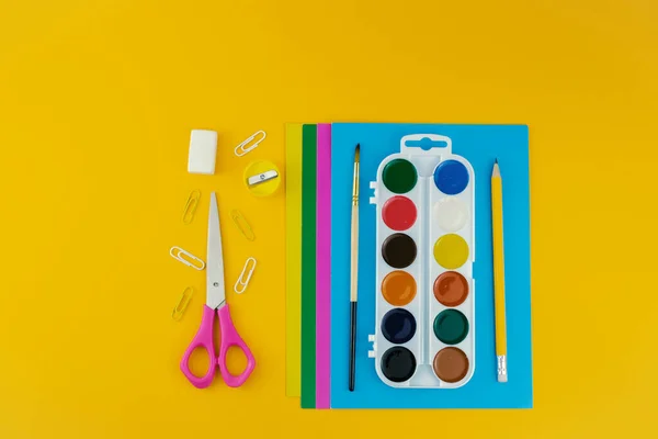 Papelería Escuela Vista Superior Fondo Naranja Concepto Escuela Espalda — Foto de Stock