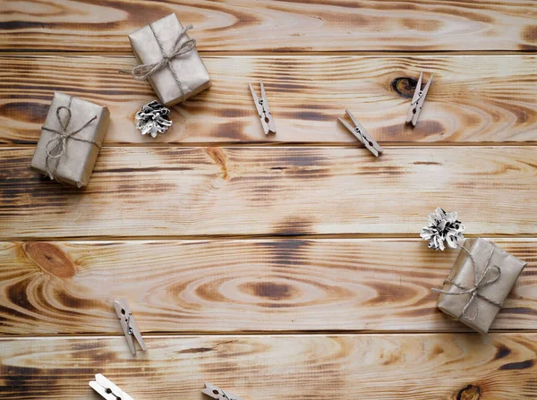 Gåvor Hantverkspapper Trästrukturen Jul Högtider Högtider — Stockfoto