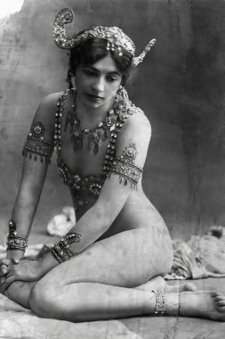 Mata Hari, 7 Ağustos 1876 - 15 ctober 1917
