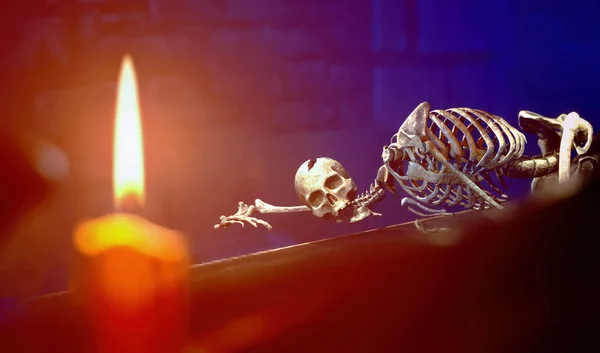Människans skelett i medeltida Dungeon 3D rendering — Stockfoto