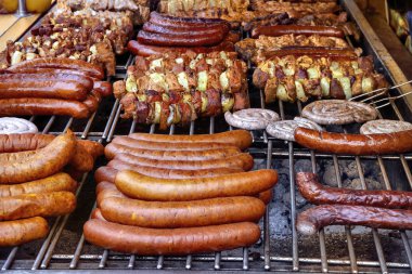 Izgara sosis ve kebap çeşitleri