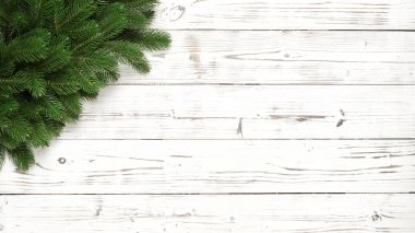 Noel dekor Beyaz ahşap tahta dallarda köknar ile 