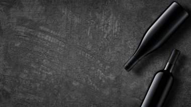 Şablon kavramı iki şişe şarap, tasarım ve reklamcılık Şirket tanıtımı için koyu gri beton zemin üzerine ürünün. Şarap şişesi mockup kopya alanı ile. Üstten görünüm