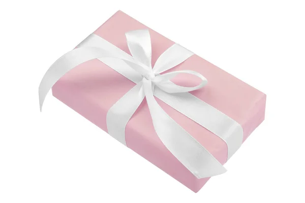 Kotak hadiah merah muda dengan pita putih dan busur terisolasi pada latar belakang putih — Stok Foto