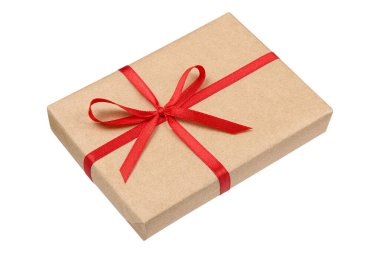 Beyaz arka plan üzerinde izole zanaat hediye kutusu