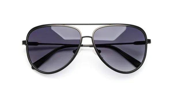 Авіатор сонцезахисних окулярів ізольований на білому тлі. Сонячні окуляри літні аксесуари чорного кольору. Вид спереду — стокове фото