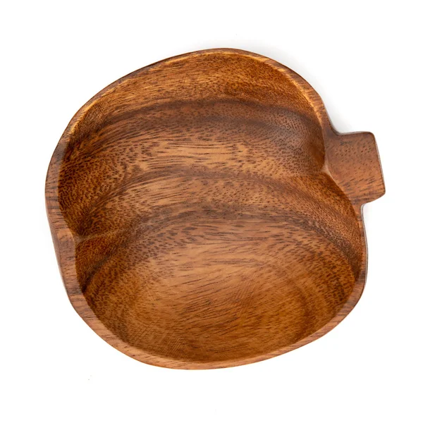 Tigela de madeira em forma de maçã isolada em branco. Tigela de madeira vazia para frutas secas e nozes para o seu projeto. Vista superior . — Fotografia de Stock