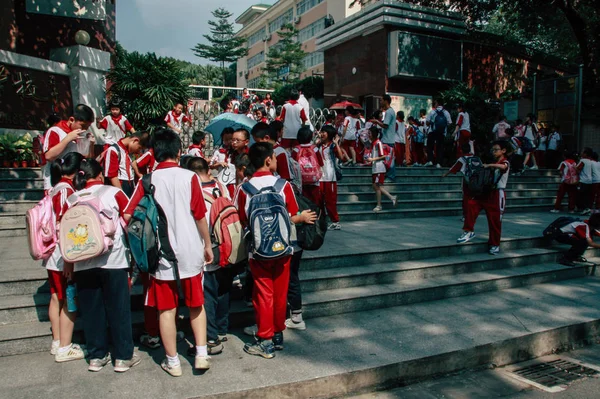 中国学生上学 图库图片