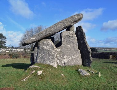 St. Cleer, Cornwall yakınındaki Trevethy Quoit