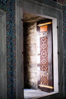 EDP Sophia çiçek desenli seramik duvarlar