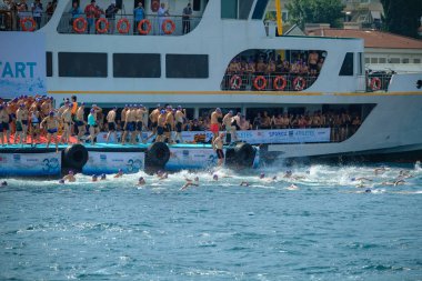 2018 Samsung Boğaz'ın çapraz-Continental yüzme yarışı Istanbul - Türkiye 2018 Samsung boğaz çapraz-Continental yüzme yarışı Istanbul - Türkiye