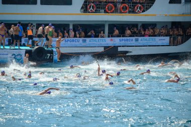 2018 Samsung Boğaz'ın çapraz-Continental yüzme yarışı Istanbul - Türkiye 2018 Samsung boğaz çapraz-Continental yüzme yarışı Istanbul - Türkiye