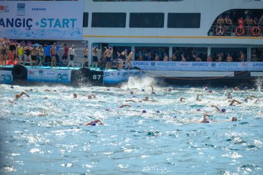 2018 Samsung Boğaz'ın çapraz-Continental yüzme yarışı Istanbul - Türkiye 2018 Samsung boğaz çapraz-Continental yüzme yarışı Istanbul - Türkiye