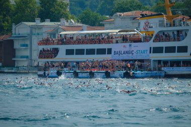 2018 Samsung Boğaz'ın çapraz-Continental yüzme yarışı Istanbul - Türkiye 2018 Samsung boğaz çapraz-Continental yüzme yarışı Istanbul - Türkiye