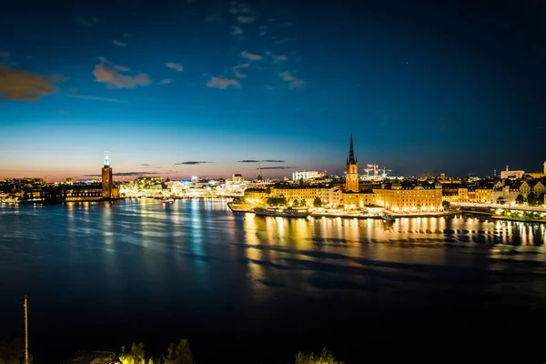 Panoramablick Der Altstadt Schweden Stockholm Gamla Stan Einer Sommernacht Reflexion — Stockfoto