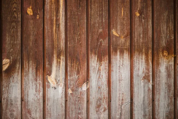 木表面の自然な構造 ヴィンテージナチュラルな木製の質感のディテールフラグメント 田舎の茶色の木製の壁 フェンス コピースペース付きの床からのパターン 不均一な垂直板張りの木材の背景 — ストック写真