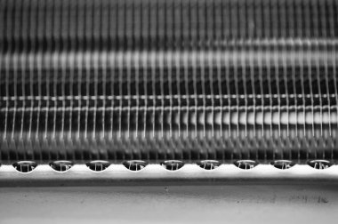 Motoryakın soğutma için radyatör parçası. Çelik doku.