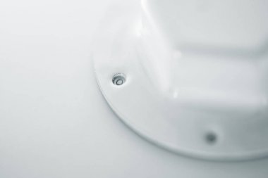 Beyaz yağ filtresi yakın çekim arka plan görüntüsü. Makro fotoğrafçılıkta otomatik bölümden sanat eseri. Beyaz metal doku.
