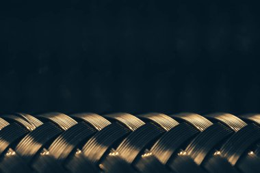 Metal hasır yüzey aynaya yansır. Çelik doku. Şablon.