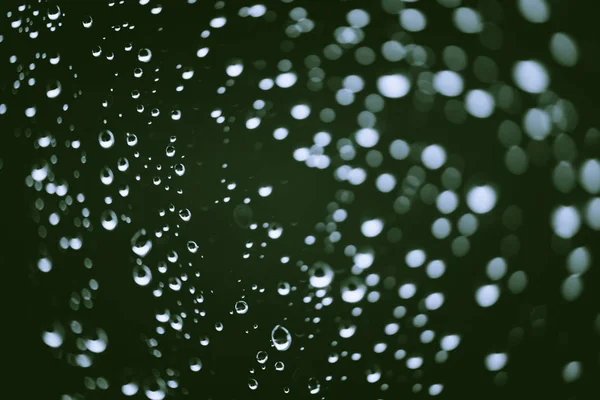 Грязное Стекло Капельками Дождя Атмосферный Зеленый Фон Капельками Дождя Боке — стоковое фото
