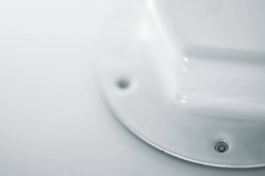 Beyaz yağ filtresi yakın çekim arka plan görüntüsü. Makro fotoğrafçılıkta otomatik bölümden sanat eseri. Beyaz metal doku.