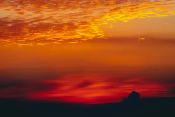 Brilho Ensolarado Nas Nuvens Maravilhoso Amanhecer Vívido Belo Pôr Sol — Fotografia de Stock